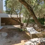 Luxurious In Kremena