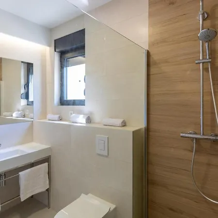 4 Bedroom Amazing In Kremena Dom wakacyjny Kremena