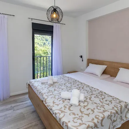 4 Bedroom Amazing In Kremena Brijeg