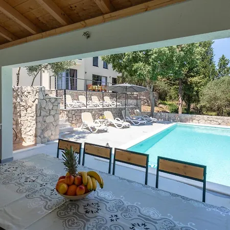 4 Bedroom Amazing In Kremena Ferienhaus Kremena