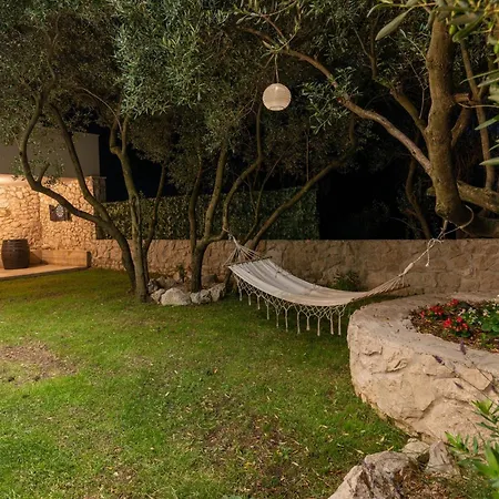 4 Bedroom Amazing In Kremena