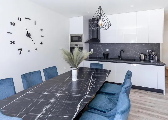 4 Bedroom Amazing In 別荘 Kremena