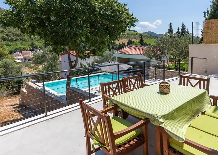 別荘 4 Bedroom Amazing In