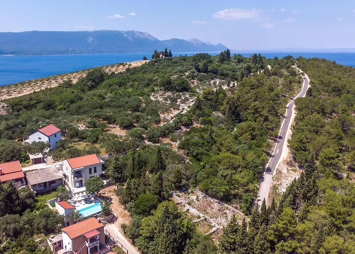 4 Bedroom Amazing In Kremena